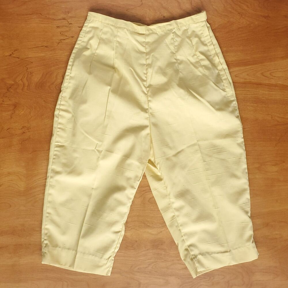 Vintage High Rise Shorts Womens XS 23" Waist (Tag Sz 12) 50s 60s Textured Yellow